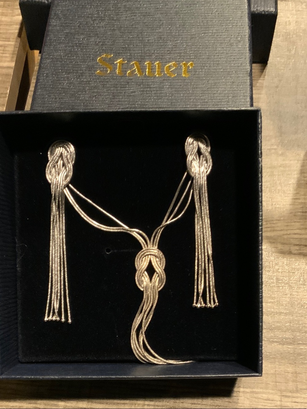 NIB Stauer Italian love knot necklace and earrings set 20” 925 sterling silver